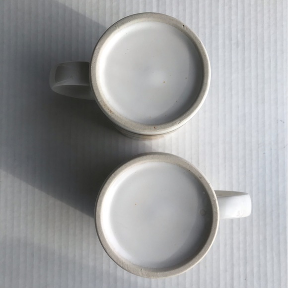 Set of 2 Vintage Coffee Mugs By Interpur “Barnyard”Hen Wearing Bandana &… - Picture 6 of 10